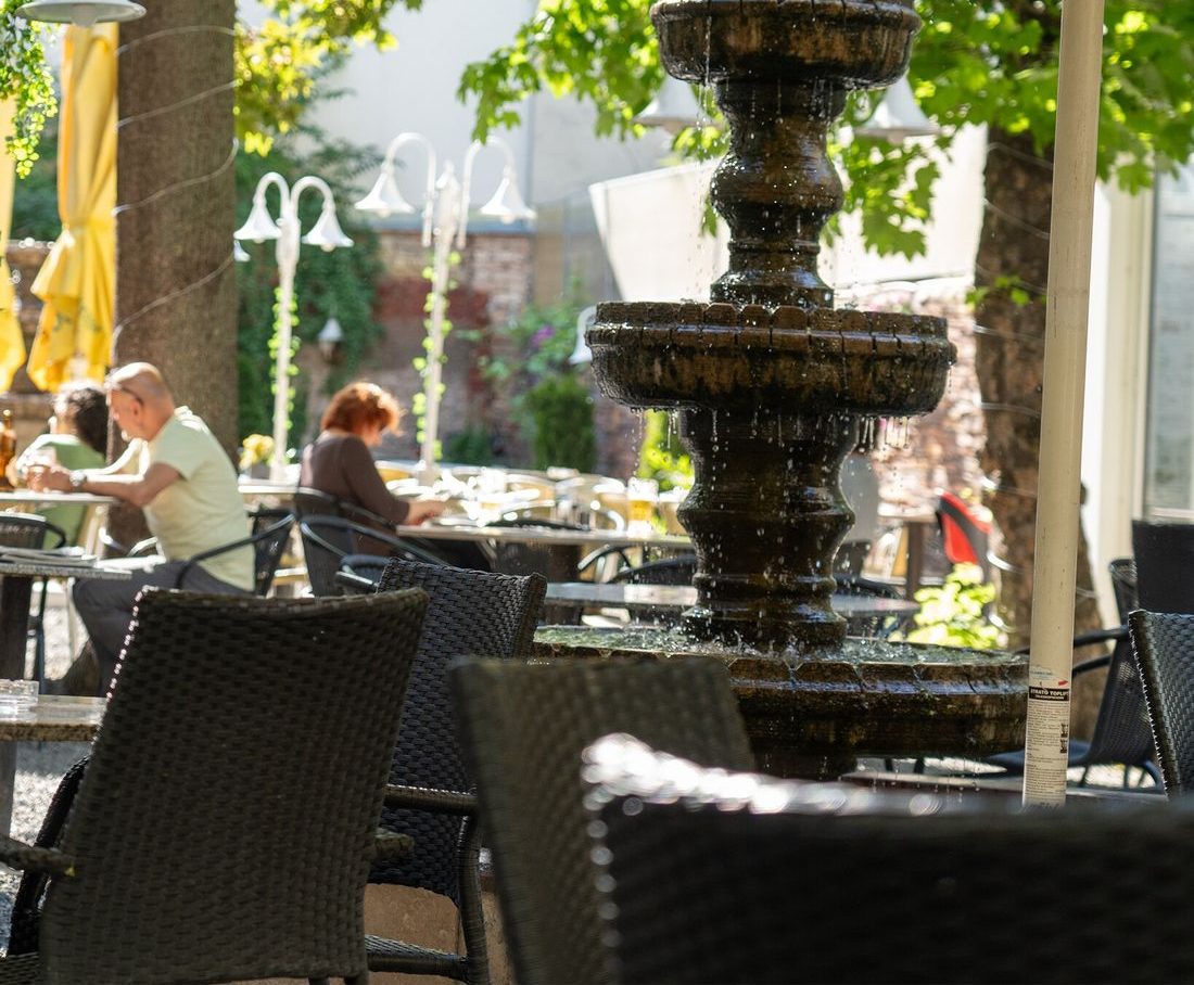 Schanigarten des KENT Restaurants am Brunnenmarkt Wien
