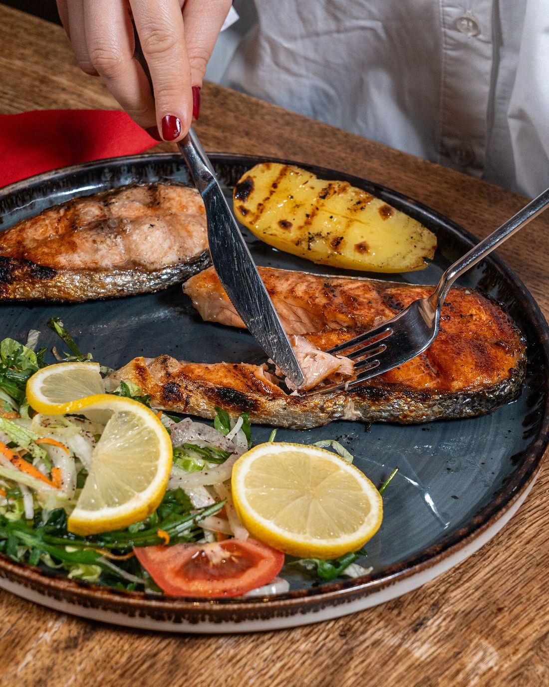 Lachs vom Grill im KENT Restaurant Wien